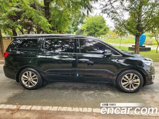 KIA CARNIVAL 2016 — 124 418 км, чёрный, Корея — под ключ — фото 7