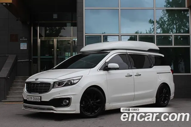 KIA CARNIVAL 2016 — 129 000 км, белый, Корея — под ключ — фото 12