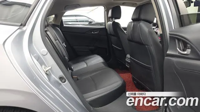 HONDA CIVIC 2017 — 214 079 км, серебристо-серый, Корея — под ключ — фото 12