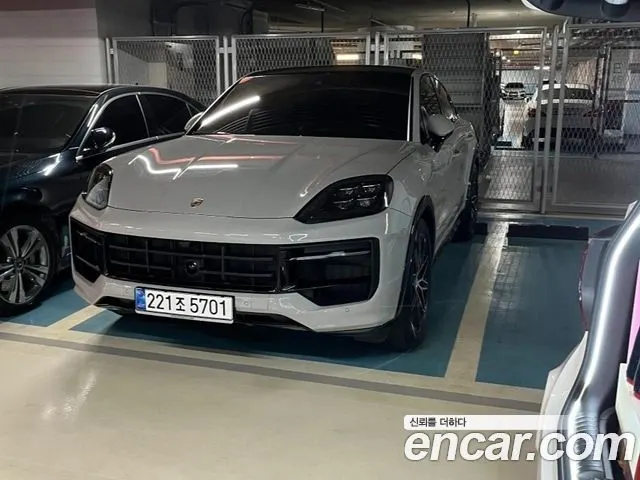 PORSCHE CAYENNE 2025 — 5 300 км, серебристо-серый, Корея — под ключ — фото 3