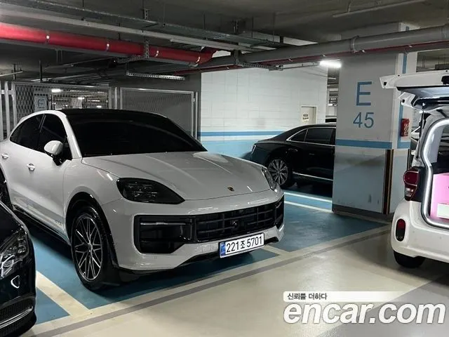 PORSCHE CAYENNE 2025 — 5 300 км, серебристо-серый, Корея — под ключ — фото 5