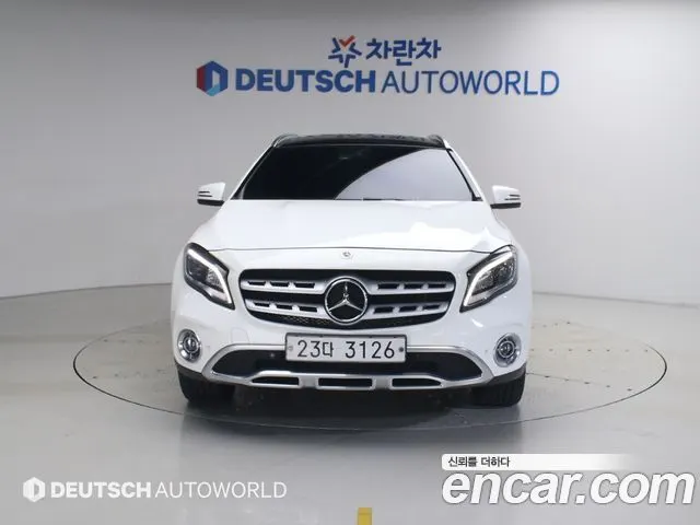 MERCEDES-BENZ GLA-CLASS X156 2019 — 109 061 км, белый, Корея — под ключ — фото 3