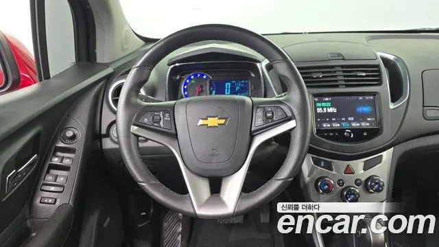 CHEVROLET TRAX 2014 — 164 020 км, красный, Корея — под ключ — фото 12