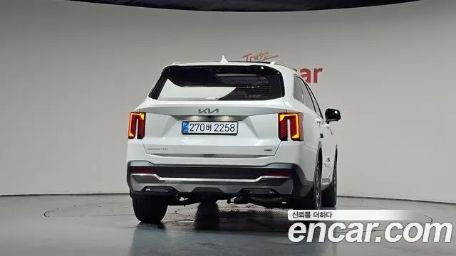 KIA SORENTO 2025 — 20 163 км, белый, Корея — под ключ — фото 4