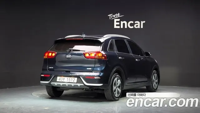 KIA NIRO 2018 — 113 873 км, синий, Корея — под ключ — фото 2