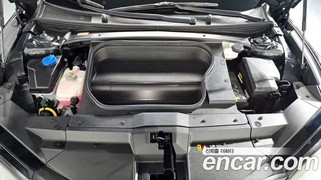 HYUNDAI IONIQ 6 2023 — 72 739 км, тёмно-зелёный, Корея — под ключ — фото 6