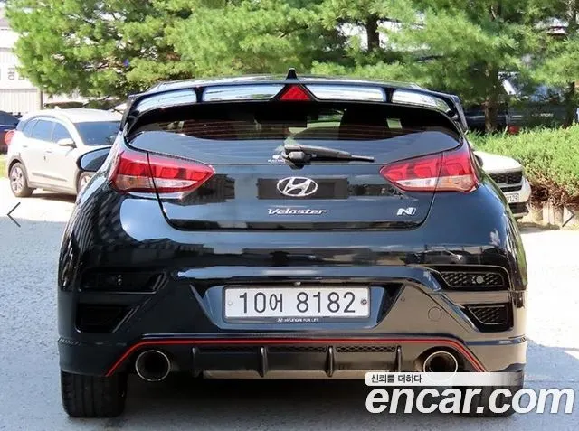 HYUNDAI VELOSTER 2019 — 116 605 км, чёрный, Корея — под ключ — фото 4
