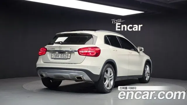 MERCEDES-BENZ GLA-CLASS X156 2016 — 99 385 км, белый, Корея — под ключ — фото 2