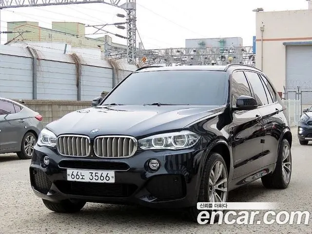 BMW X5 2015 — 112 126 км, чёрный, Корея — под ключ — фото 2