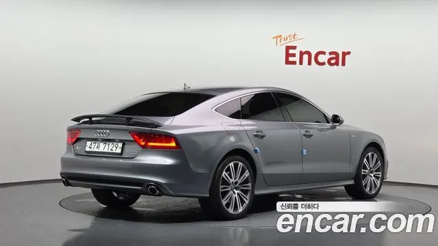 AUDI A7 2013 — 69 644 км, серебристо-серый, Корея — под ключ — фото 1
