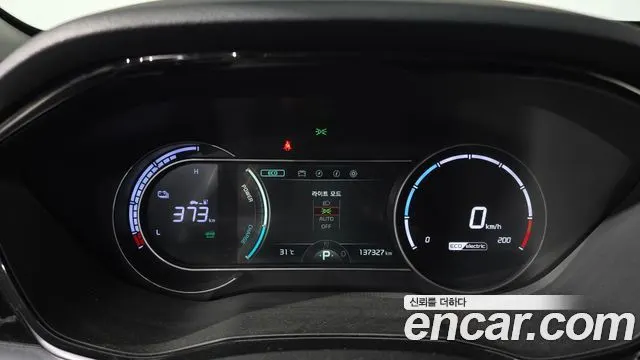KIA NIRO PLUS 2023 — 137 327 км, белый, Корея — под ключ — фото 8