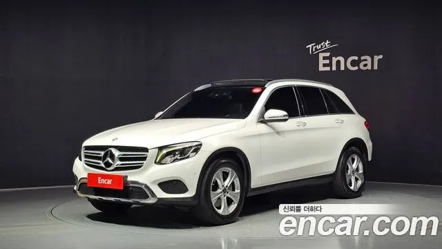 MERCEDES-BENZ GLC-CLASS X253 2017 — 100 046 км, белый, Корея — под ключ — фото 1