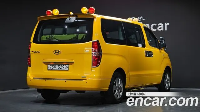HYUNDAI GRAND STAREX 2019 — 117 821 км, жёлтый, Корея — под ключ — фото 2