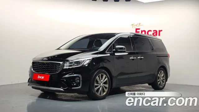 KIA CARNIVAL 2019 — 249 332 км, чёрный, Корея — под ключ — фото 1