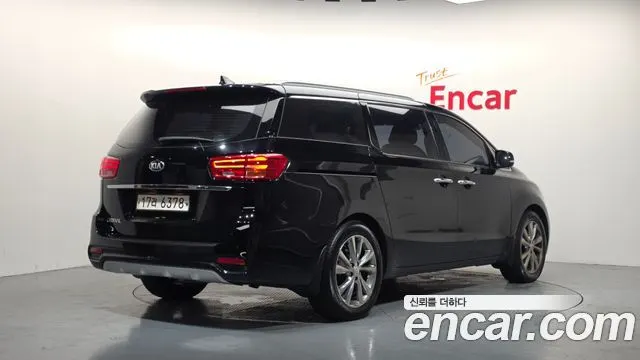 KIA CARNIVAL 2019 — 249 332 км, чёрный, Корея — под ключ — фото 2