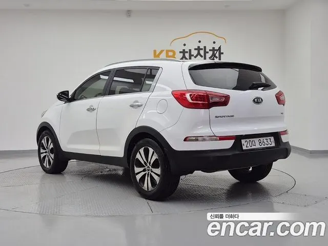 KIA SPORTAGE R 2012 — 197 807 км, белый, Корея — под ключ — фото 3