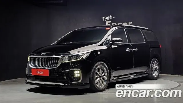 KIA CARNIVAL 2019 — 69 767 км, чёрный, Корея — под ключ — фото 1