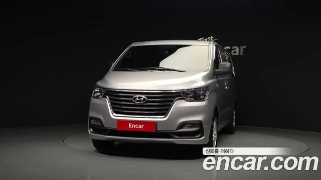 HYUNDAI GRAND STAREX 2019 — 191 509 км, серебристо-серый, Корея — под ключ — фото 3