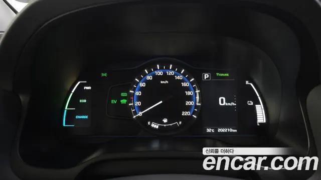 HYUNDAI IONIQ HYBRID 2017 — 202 210 км, белый, Корея — под ключ — фото 8