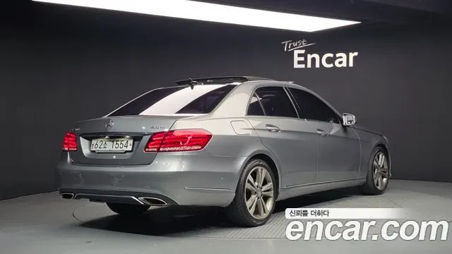 MERCEDES-BENZ E-CLASS W212 2015 — 202 225 км, серебристо-серый, Корея — под ключ — фото 2
