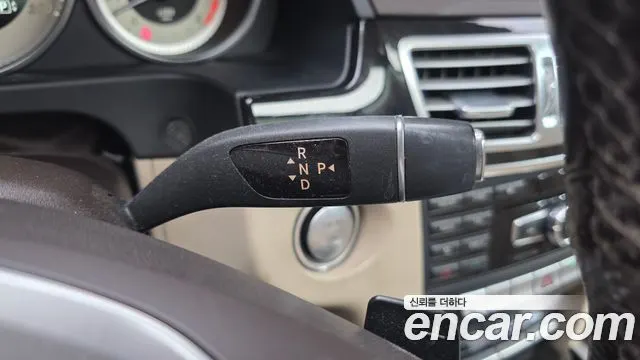 MERCEDES-BENZ E-CLASS W212 2015 — 202 225 км, серебристо-серый, Корея — под ключ — фото 9