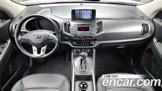 KIA SPORTAGE R 2013 — 180 393 км, белый, Корея — под ключ — фото 7