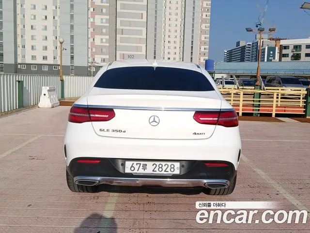 MERCEDES-BENZ GLE-CLASS W166 2017 — 184 000 км, белый, Корея — под ключ — фото 5