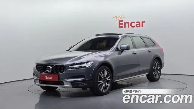 VOLVO V90 CROSS COUNTRY 2019 — 98 073 км, серый, Корея — под ключ — фото 1