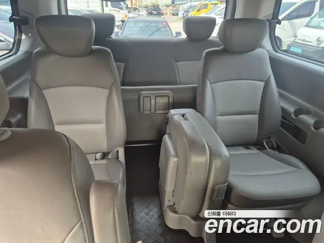 HYUNDAI GRAND STAREX 2012 — 129 267 км, серебристый, Корея — под ключ — фото 7