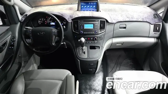 HYUNDAI GRAND STAREX 2019 — 17 672 км, серебристый, Корея — под ключ — фото 7