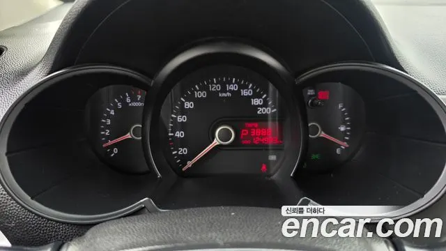 KIA MORNING 2015 — 124 983 км, белый-перламутр, Корея — под ключ — фото 8