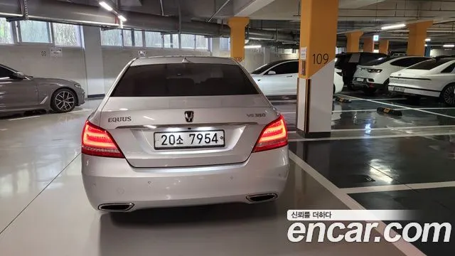 HYUNDAI EQUUS 2015 — 203 000 км, серебристо-серый, Корея — под ключ — фото 2