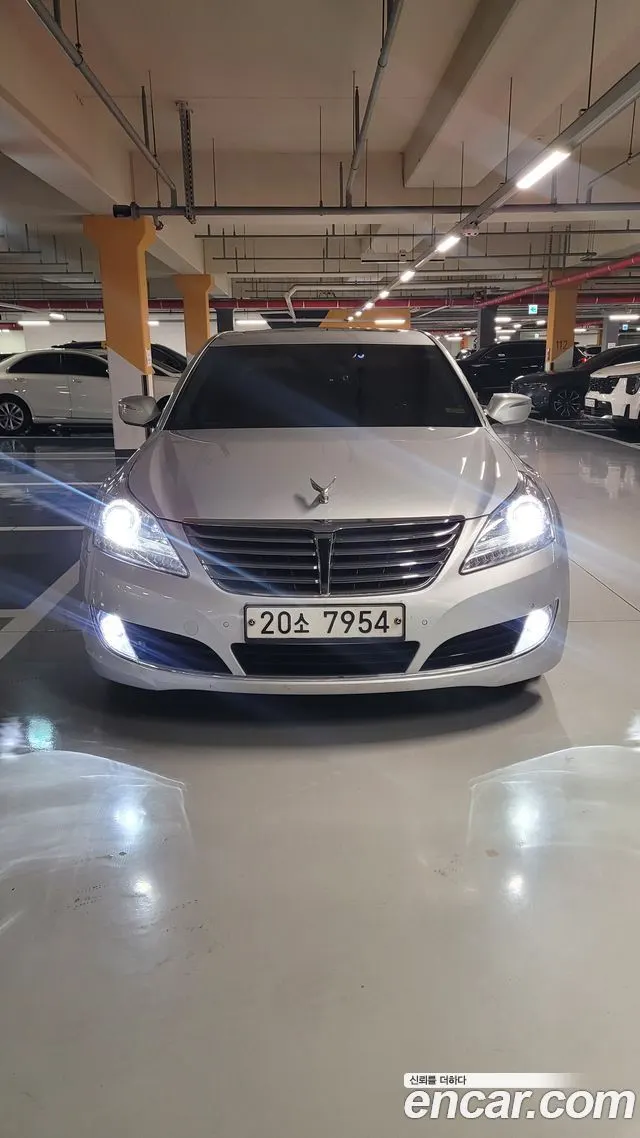 HYUNDAI EQUUS 2015 — 203 000 км, серебристо-серый, Корея — под ключ — фото 8