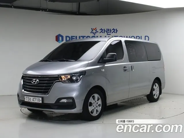 HYUNDAI GRAND STAREX 2019 — 94 895 км, серебристый, Корея — под ключ — фото 3