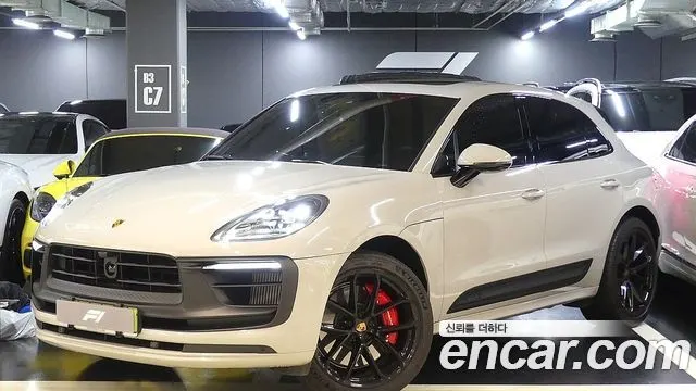 PORSCHE MACAN 2023 — 25 000 км, серебристо-серый, Корея — под ключ — фото 1