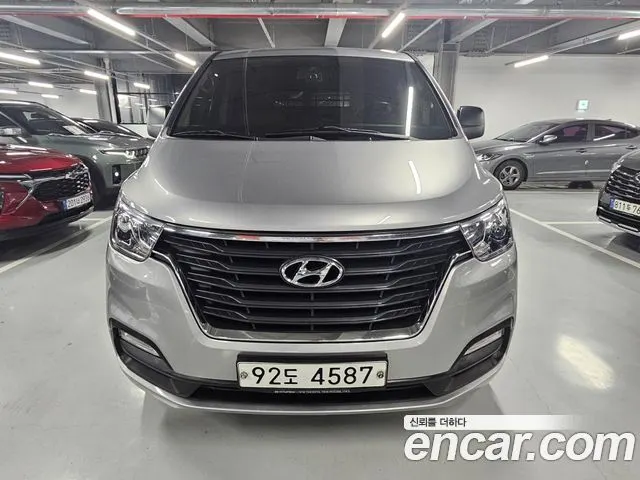 HYUNDAI GRAND STAREX 2020 — 152 473 км, серебристо-серый, Корея — под ключ — фото 12