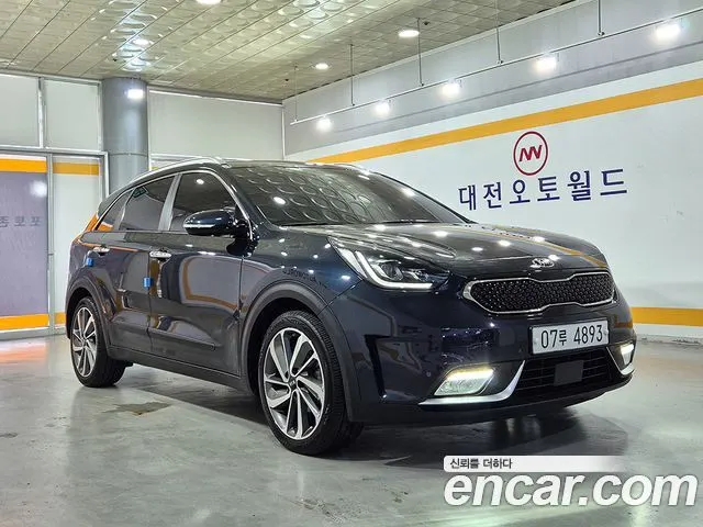 KIA NIRO 2018 — 98 939 км, синий, Корея — под ключ — фото 11