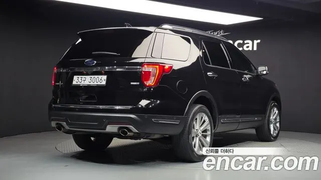 FORD EXPLORER 2019 — 141 321 км, чёрный, Корея — под ключ — фото 2
