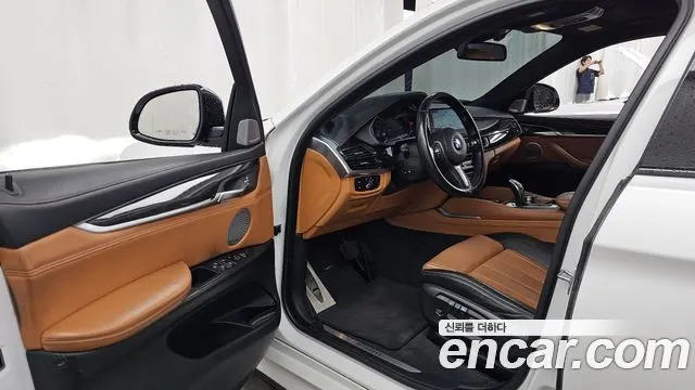 BMW X6 2018 — 154 369 км, белый, Корея — под ключ — фото 10