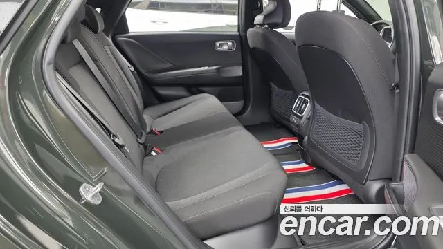 HYUNDAI IONIQ 6 2023 — 41 503 км, тёмно-зелёный, Корея — под ключ — фото 11