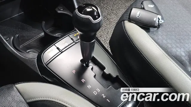 KIA MORNING 2017 — 100 943 км, белый-перламутр, Корея — под ключ — фото 9