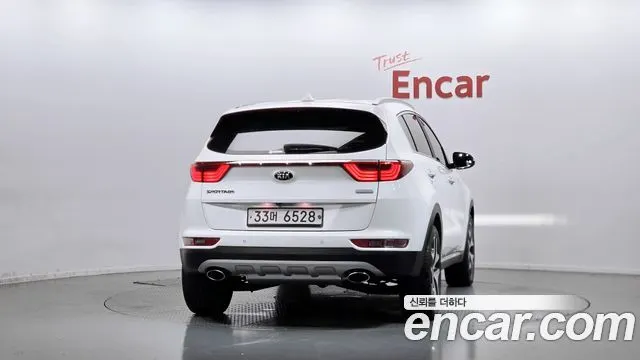 KIA SPORTAGE 2018 — 149 805 км, белый, Корея — под ключ — фото 4