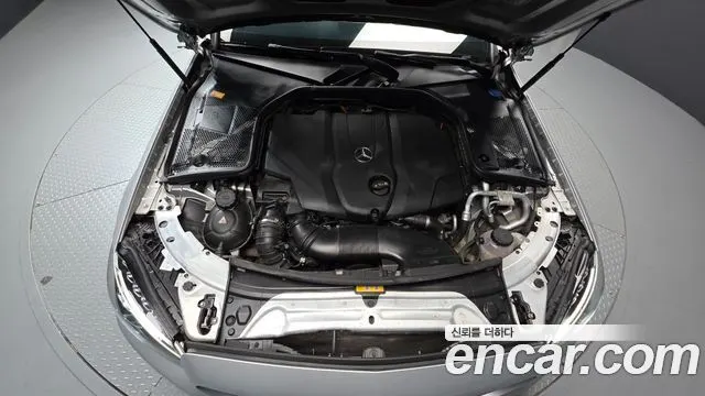 MERCEDES-BENZ C-CLASS W205 2016 — 178 204 км, серебристый, Корея — под ключ — фото 6