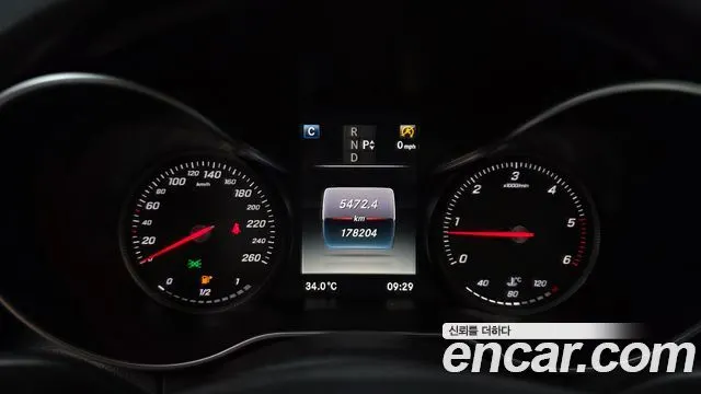 MERCEDES-BENZ C-CLASS W205 2016 — 178 204 км, серебристый, Корея — под ключ — фото 8