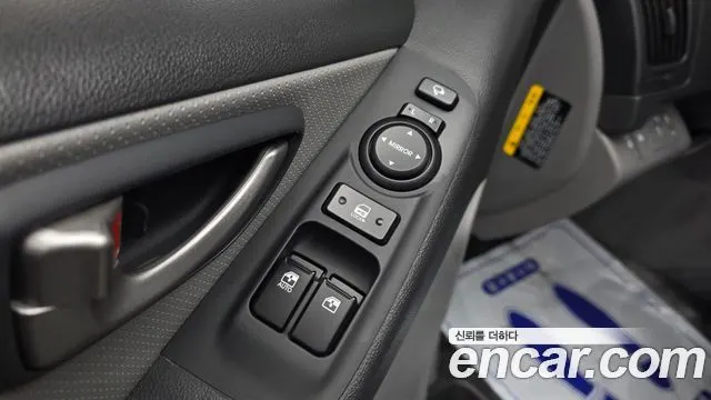 HYUNDAI GRAND STAREX 2019 — 79 495 км, серебристый, Корея — под ключ — фото 12
