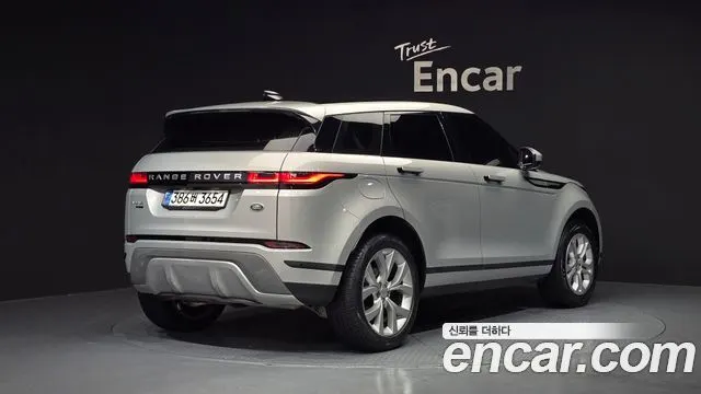 LAND ROVER RANGE ROVER EVOQUE 2020 — 133 411 км, серебристый, Корея — под ключ — фото 2