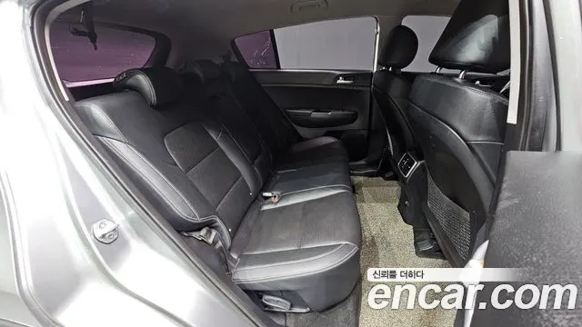 KIA SPORTAGE THE BOLD 2020 — 120 009 км, серебристо-серый, Корея — под ключ — фото 11