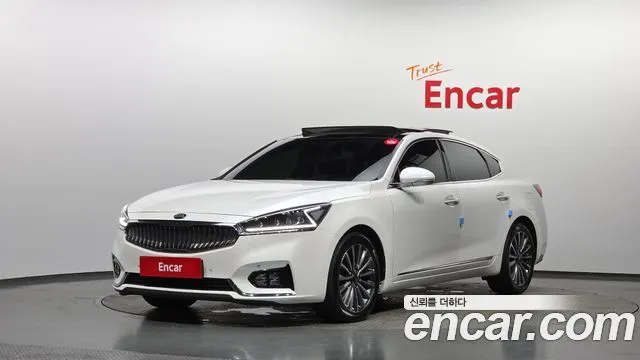 KIA K7 2018 — 195 789 км, белый, Корея — под ключ — фото 1