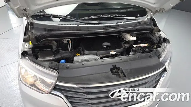 HYUNDAI GRAND STAREX 2019 — 149 102 км, серебристо-серый, Корея — под ключ — фото 6