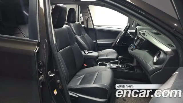 TOYOTA RAV4 2016 — 216 802 км, коричневый, Корея — под ключ — фото 11